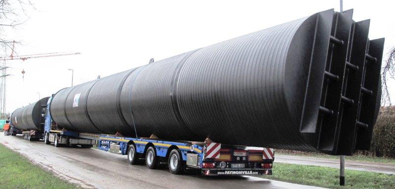 Delivery of the two pipe containers with special transport