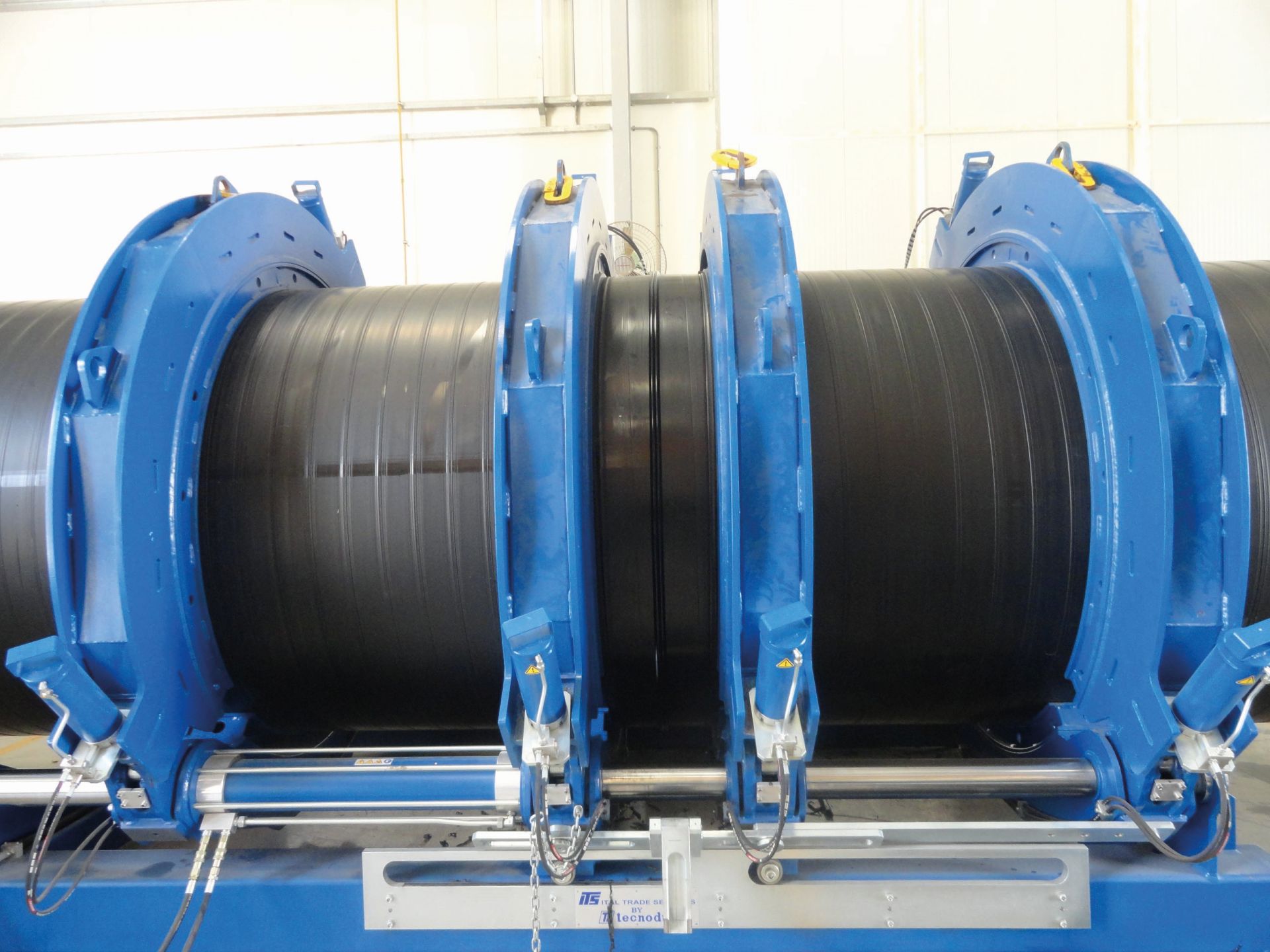 Krah pressure pipe, spiral wound acc. to DIN 16961. Source: UGPM, Sultanate Oman