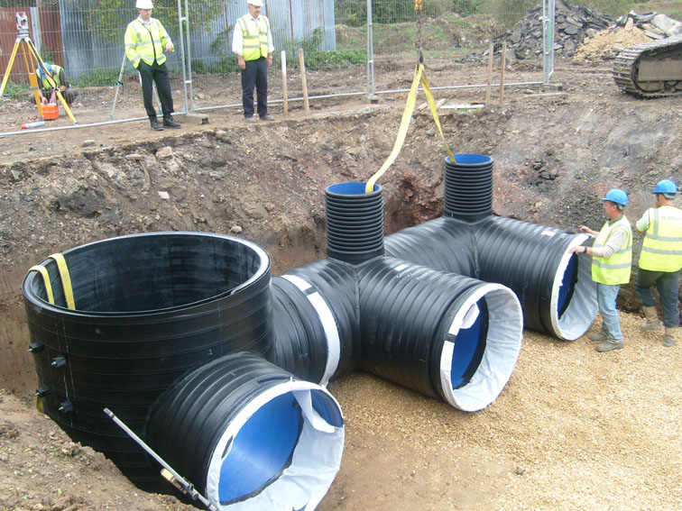 Water retention tank during installation (pipes, manholes, fittings)