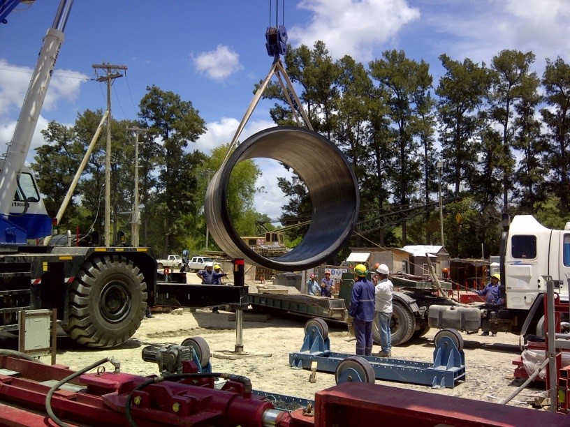 Pipe transportation on the construction site