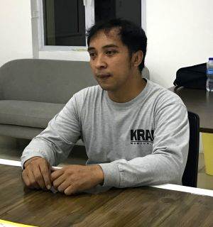 Krah Manila Interview 2 ausgeschnitten