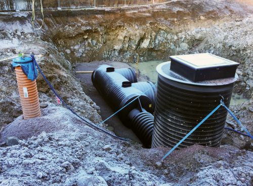 sewage tank installation